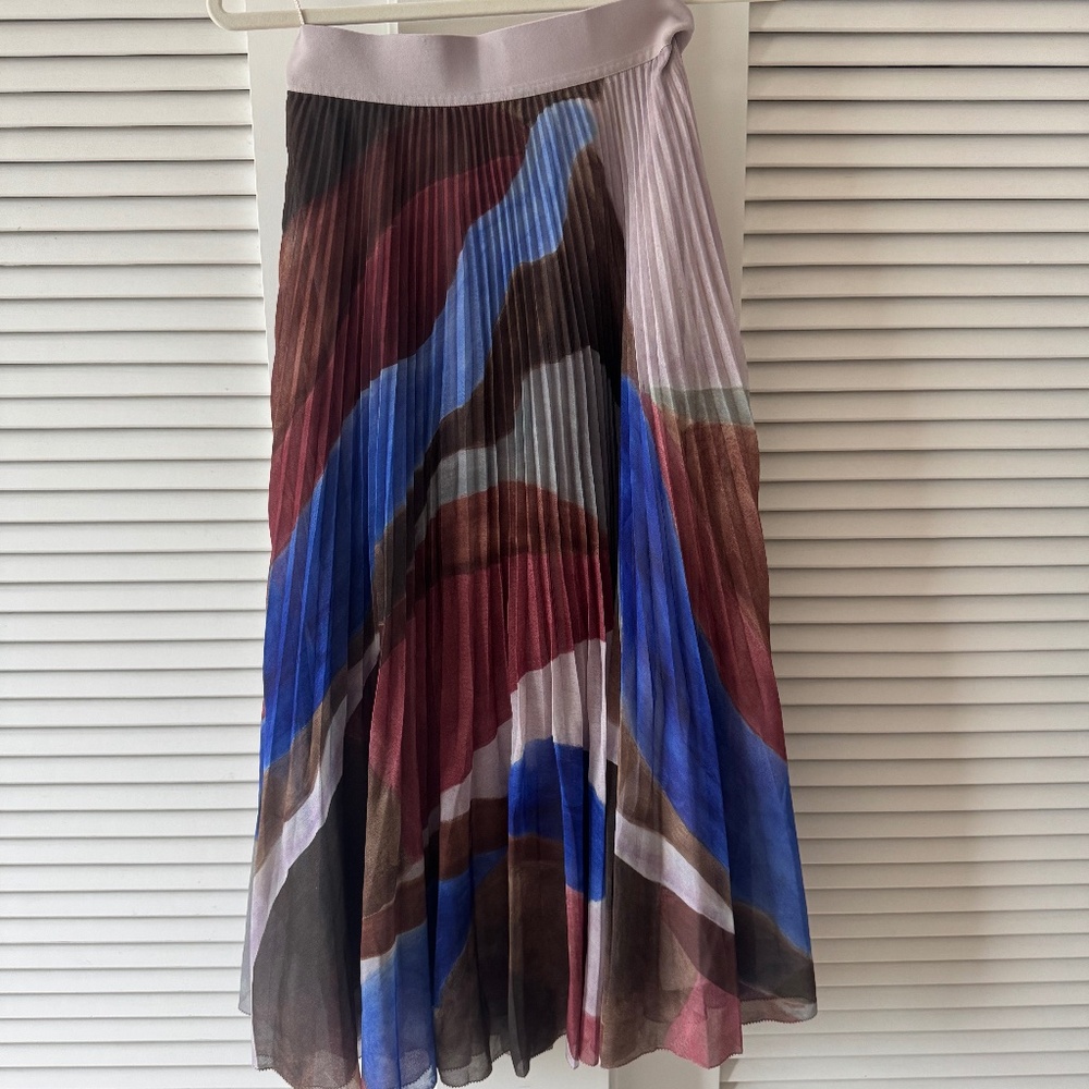 Aritzia Wilfred Twirl Pleated Skirt Size S